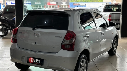 Toyota Etios 1.3 X 16V FLEX 4P MANUAL